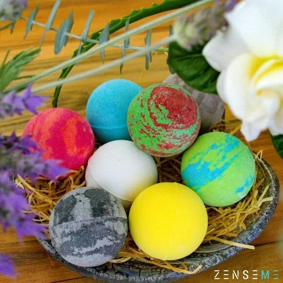 Bath Bombs for Men, Gift Set of 8 Scented Organic Handmade Bath Bombs of 2.5 oz - Picture 7 of 8